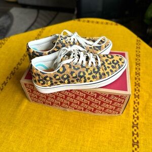 Vans Men's 8.5/Women's 10 Comfycush Old Skool Leopard Golden Brown/Golden Glow